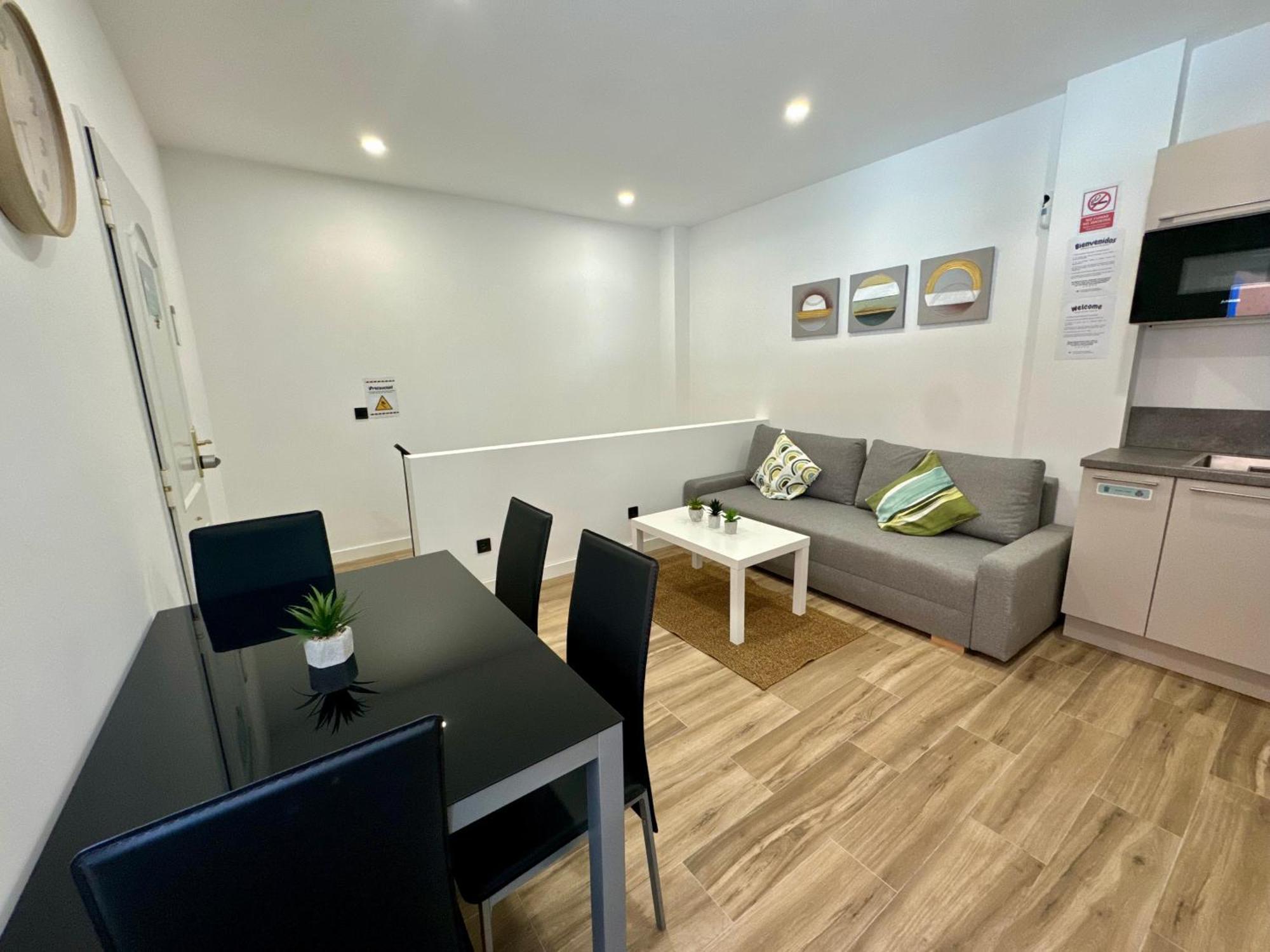 Apartamentos Castillejos Мадрид Екстериор снимка