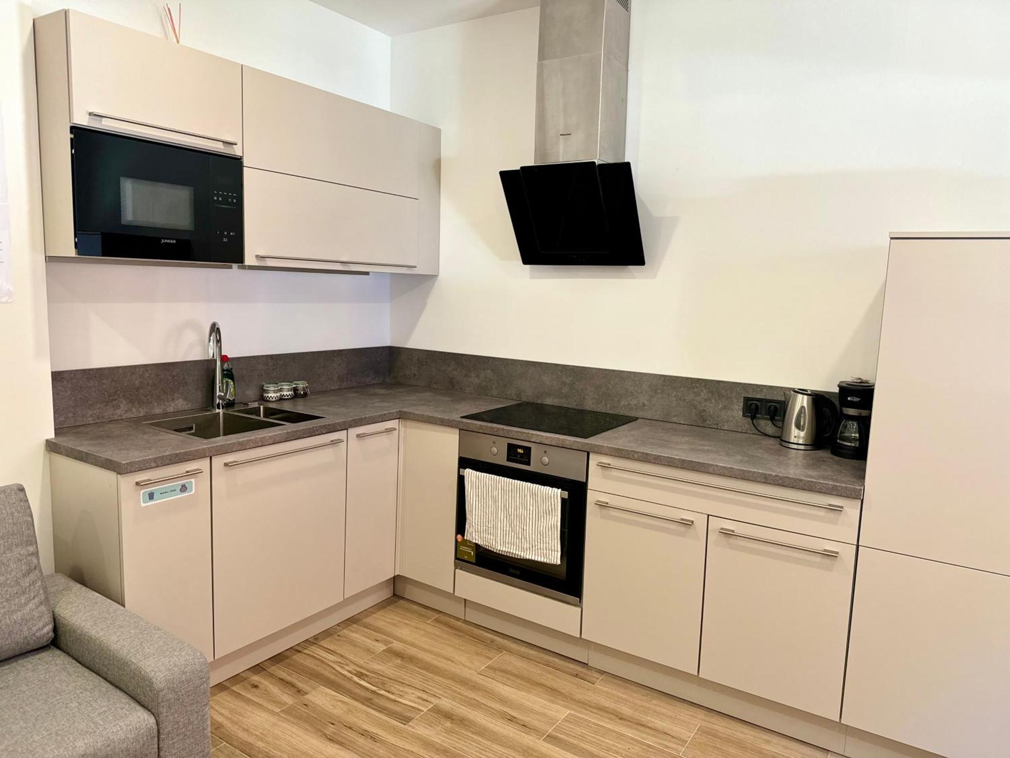 Apartamentos Castillejos Мадрид Екстериор снимка